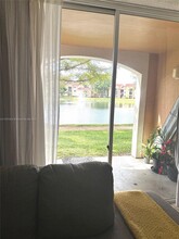 2041 Renaissance Blvd in Hollywood, FL - Building Photo - Building Photo