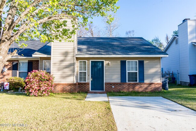 171 Brenda Dr in Jacksonville, NC - Building Photo - Building Photo