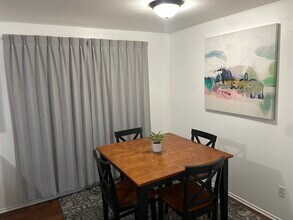 7638 Newlin Ave, Unit Uptown Whittier in Whittier, CA - Foto de edificio - Building Photo