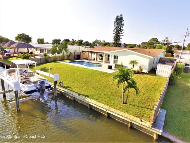 property at 1495 Hannah Dr