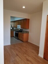 11829 Gateway Blvd, Unit Unit #3 in Los Angeles, CA - Foto de edificio - Building Photo