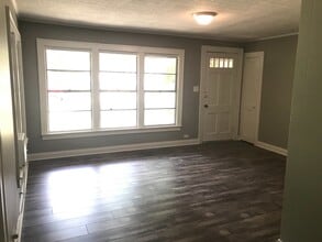 512 Jefferson Pl in Atlanta, TX - Building Photo - Building Photo