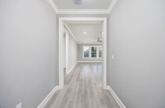 77 Perimeter Pl in Freeport, FL - Building Photo - Building Photo