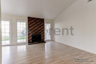 5368 Vichy Cir in Antelope, CA - Building Photo - Building Photo