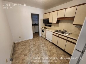 709 E Gay St in Harrisonburg, VA - Building Photo - Building Photo