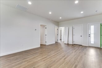 3440 E Thunder St in Wichita, KS - Building Photo - Building Photo