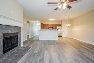 1106 Longhorn Ln in Forney, TX - Foto de edificio - Building Photo