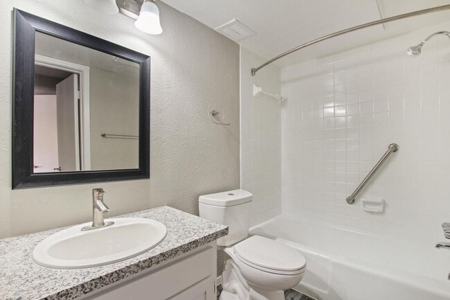 property at 1212 Hampshire Ln