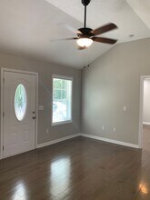 111 Grosch Ln in Tullahoma, TN - Building Photo - Building Photo