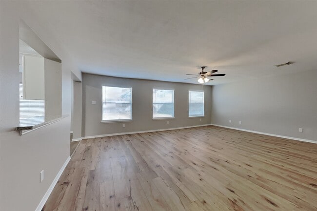 4818 Twisting Rd in Houston, TX - Building Photo - Building Photo