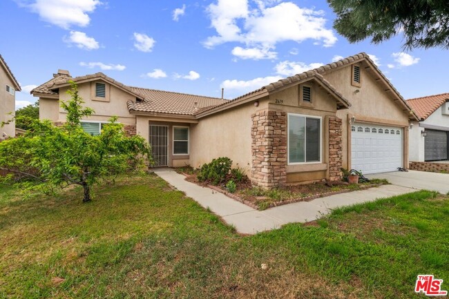 property at 2619 W Windhaven Dr