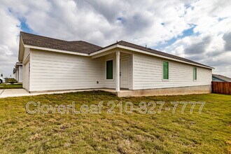 506 Sarah Wy in Marion, TX - Building Photo - Building Photo