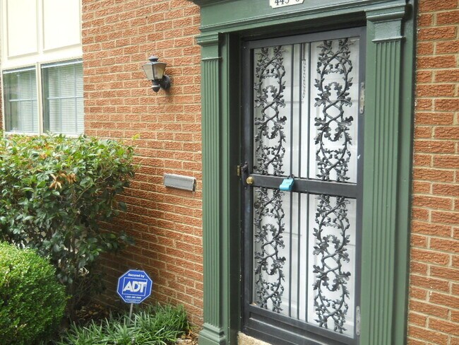 443 N Highland St in Memphis, TN - Building Photo - Building Photo