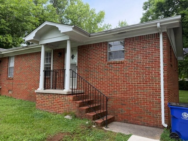 property at 125 Hiwassee Ave NE