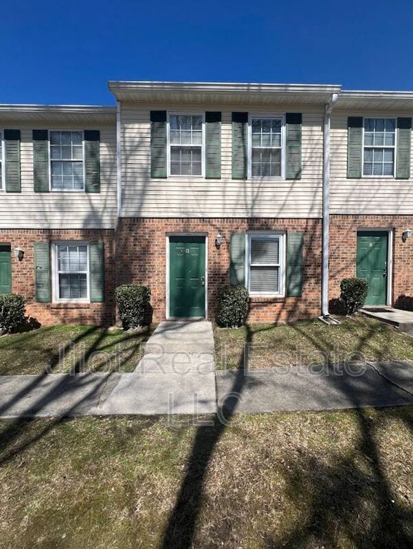 6690 Chupp Rd in Lithonia, GA - Building Photo - Building Photo