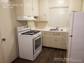 2128 28th St-Unit -#1 in Sacramento, CA - Building Photo - Building Photo