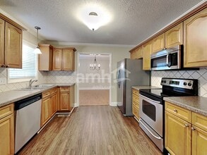 6217 Highland Brook Dr in Clemmons, NC - Building Photo - Building Photo