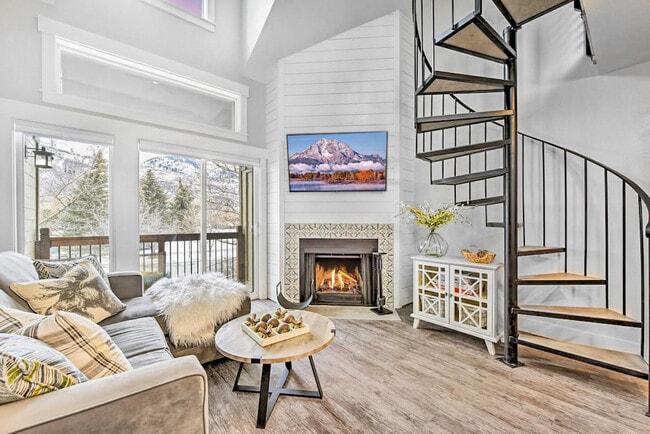 1530 Empire Ave, Unit 304 in Park City, UT - Building Photo - Building Photo