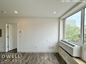 901 W Carmen Ave, Unit 2 in Chicago, IL - Building Photo - Building Photo