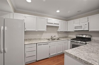 202 Peachtree Forest Dr in Norcross, GA - Building Photo - Building Photo