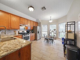 4006 Raspberry Ct in Dickinson, TX - Building Photo
