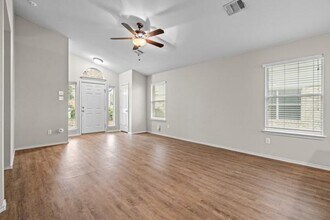 11613 Paul E Anderson Dr in Austin, TX - Building Photo - Building Photo