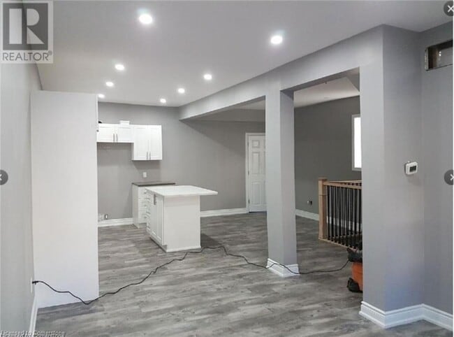 property at 24 Avalon Pl