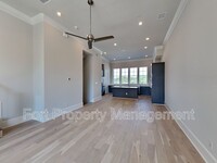 5439 Tomlinson Dr in Irving, TX - Building Photo - Building Photo