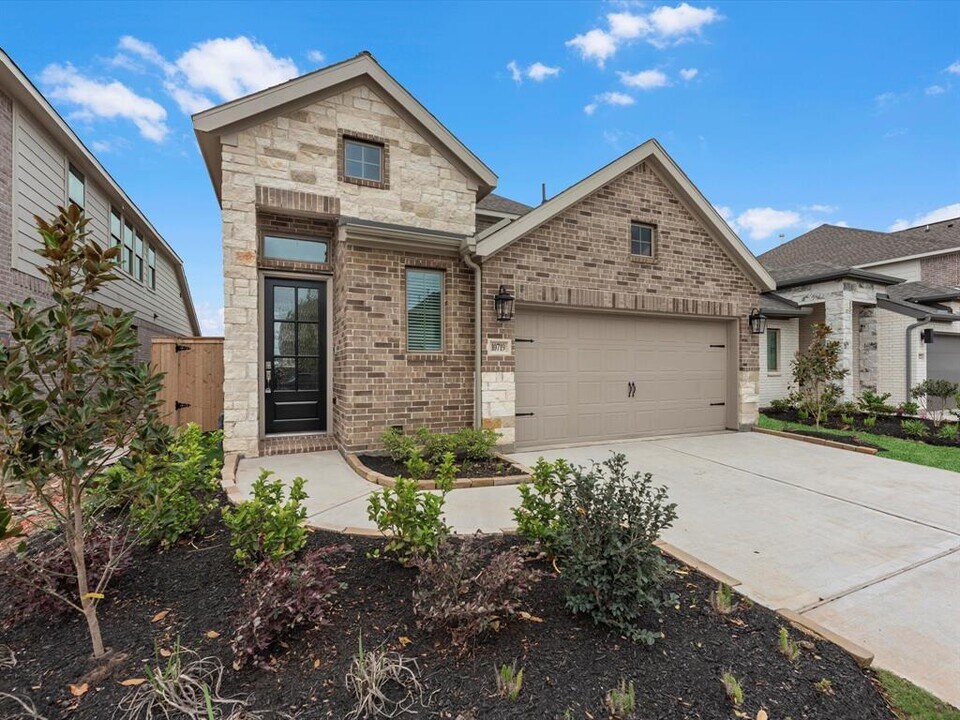 10719 Starry Farm Wy in Richmond, TX - Building Photo