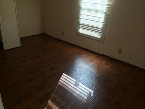 9706 Camelots Ct in Pearland, TX - Building Photo - Building Photo