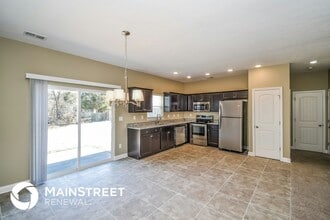 6105 Port Antonio Rd in Louisville, KY - Building Photo - Building Photo