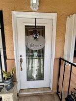 7870 W 29th Way in Hialeah, FL - Building Photo