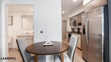 707 S Farmer Ave in Tempe, AZ - Foto de edificio - Building Photo