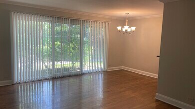 10117 Old Orchard Ct in Skokie, IL - Building Photo - Building Photo