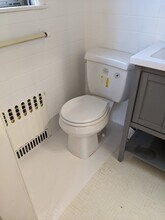 639 Oakdene Ave, Unit 1 in Ridgefield, NJ - Building Photo - Building Photo