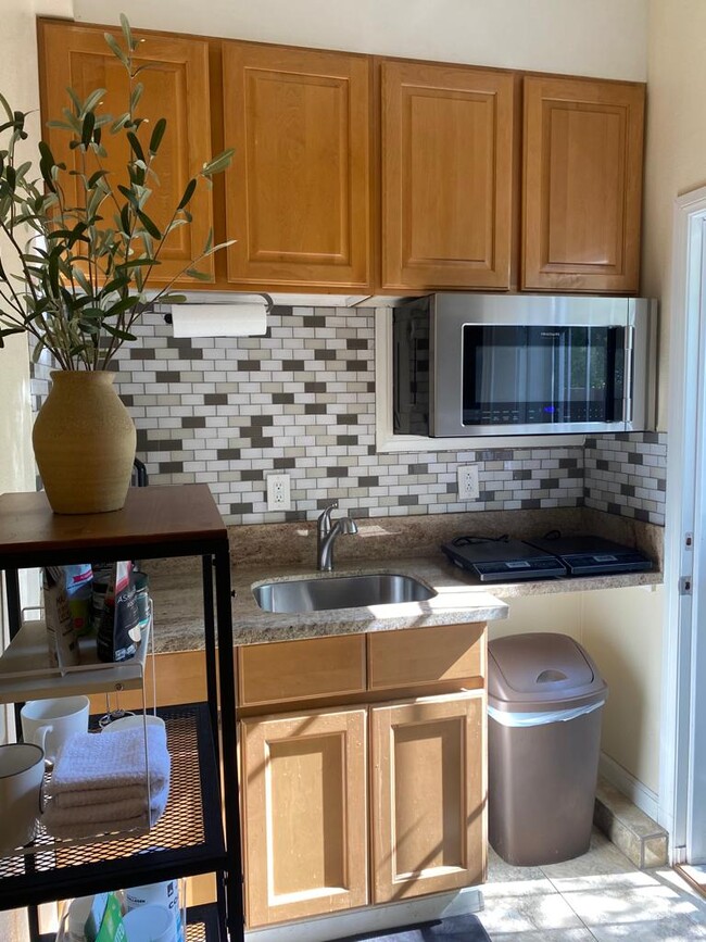 21555 Calle Monaco, Unit 1 in Moreno Valley, CA - Building Photo - Building Photo