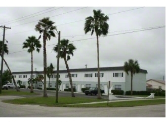 409 San Pedro St in Clewiston, FL - Building Photo