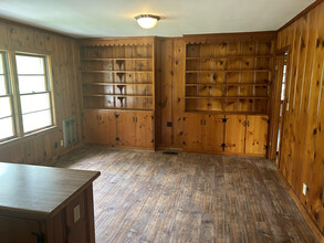 220 Rebecca Ln in Columbus, MS - Building Photo - Building Photo