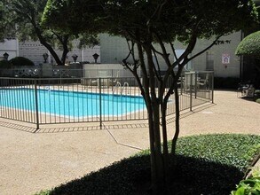 6357 Diamond Head Cir in Dallas, TX - Building Photo - Building Photo