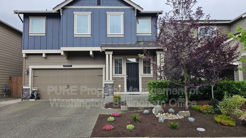 12714 36th Place NE in Lake Stevens, WA - Building Photo