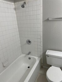 12910 Ashford Point Dr photo'