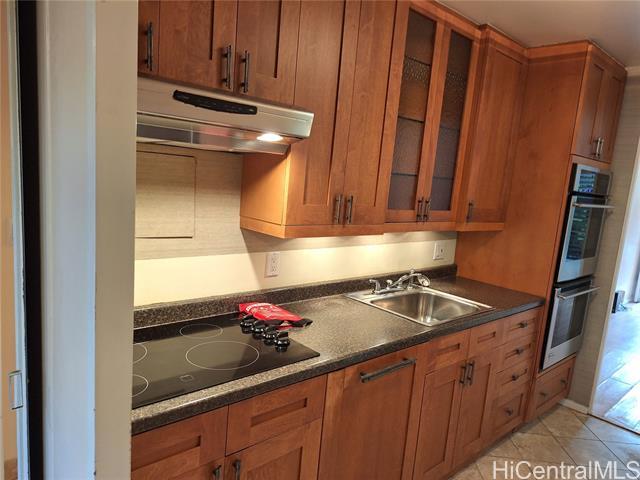 property at 1700 Makiki St