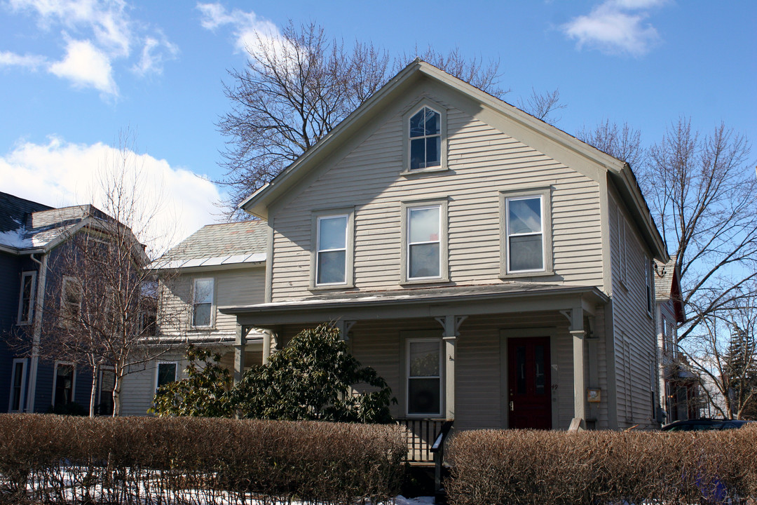 49-51 Williams St in Northampton, MA - Foto de edificio