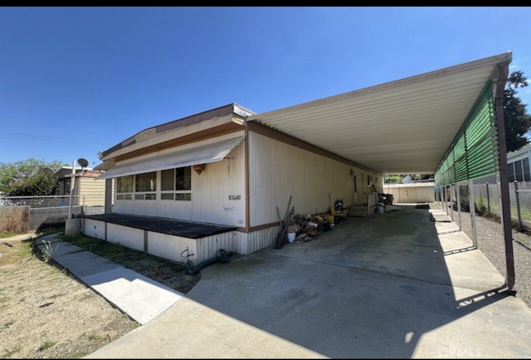 17149 Chico Dr in Perris, CA - Foto de edificio