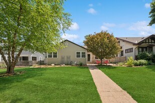 5249 Abbott Ave S in Minneapolis, MN - Building Photo