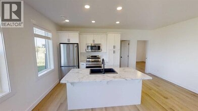 12018-12077 77 Ave in Grande Prairie, AB - Building Photo - Building Photo