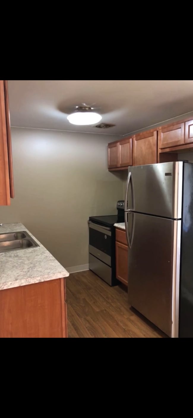 1028 Elmwood Ave, Unit Elmwood Arms in Fort Wayne, IN - Foto de edificio - Building Photo