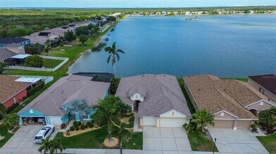1820 Mira Lago Cir in Ruskin, FL - Building Photo - Building Photo