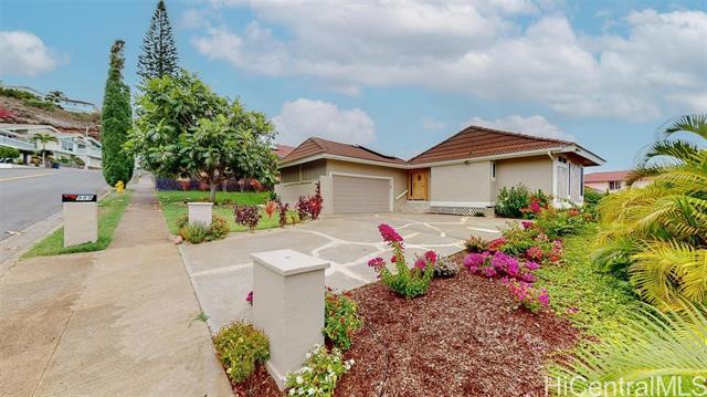 989 Kaluanui Rd in Honolulu, HI - Building Photo - Building Photo