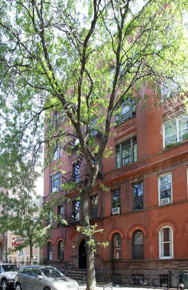 Albemarle in Brooklyn, NY - Foto de edificio - Building Photo